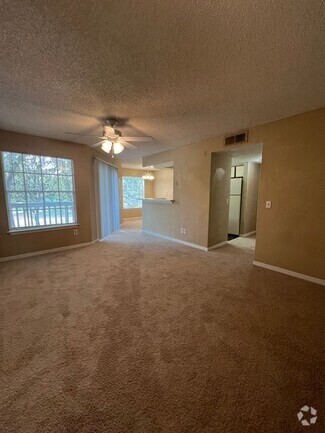 Building Photo - 1021 S Hiawassee Rd