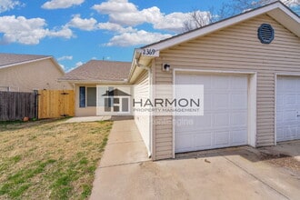 Building Photo - 2370 N Garland St