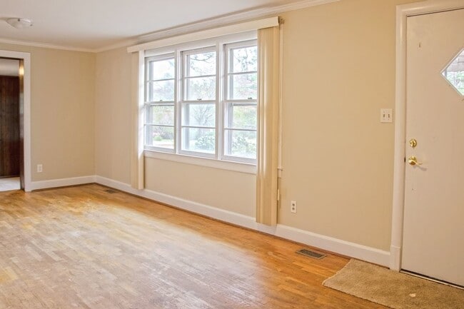 Building Photo - 601 Parkway Blvd