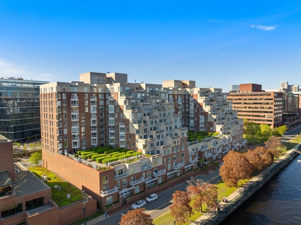 Foto principal - 75-83-83 Cambridge Pkwy