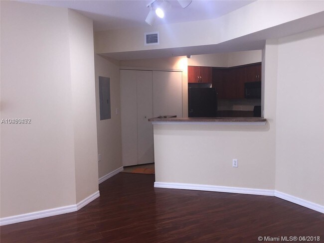 Building Photo - THE WAVERLY AT SURFSIDE