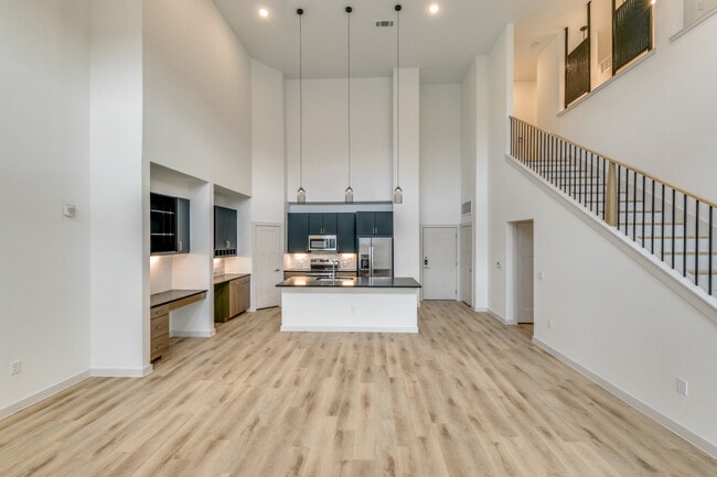 Building Photo - Burnett Lofts at Bishop Ridge