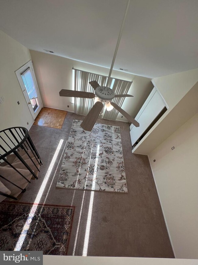 Building Photo - 2504B Sussex Ct
