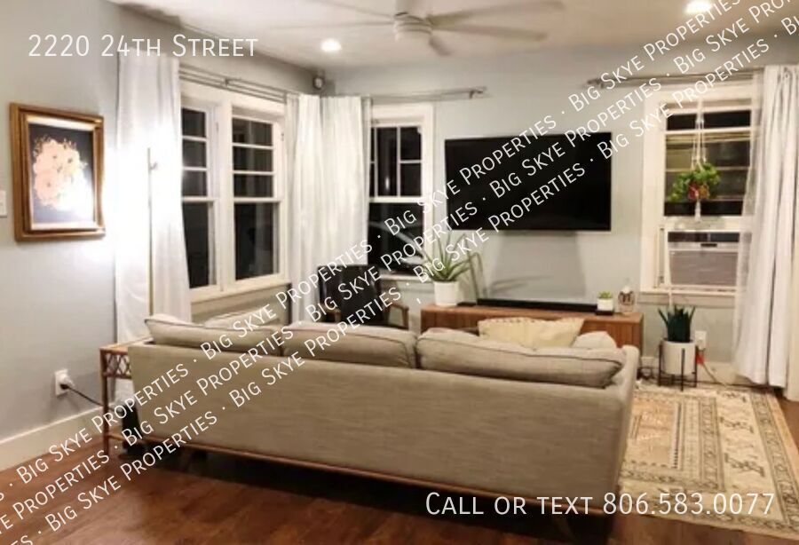 Foto principal - 2220 24th St