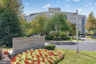 Building Photo - 10500 Rockville Pike