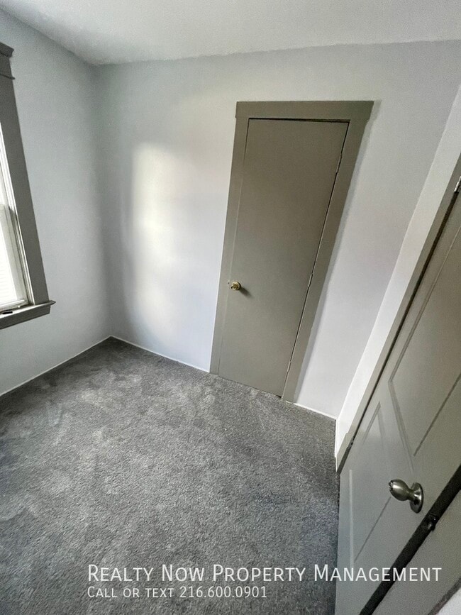 Foto del edificio - 2813 Marvin Ave