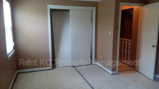 Building Photo - 10013 N Harrison Dr