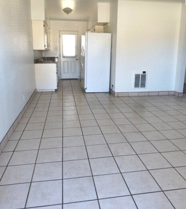 Building Photo - 1 bedroom apartment in Guadalupe + $150 Gift card upon move in