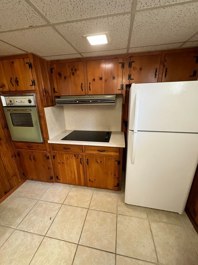 Foto del edificio - 1035 Oakmont Cir
