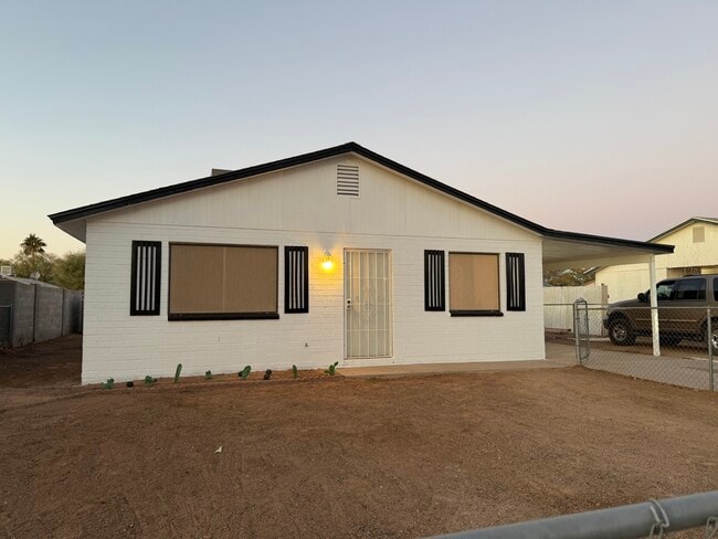 Building Photo - 126 W Barrus Pl