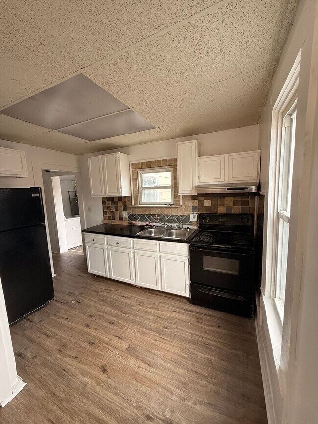 Foto del edificio - 18168 Brohl St