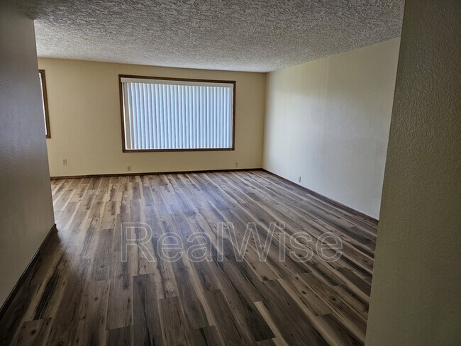 Foto del edificio - 11019 NW 33rd Ave