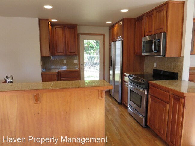 Building Photo - 2 br, 2.5 bath House - 400 7th Ave