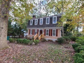 Building Photo - 2302 Mountainbrook Dr