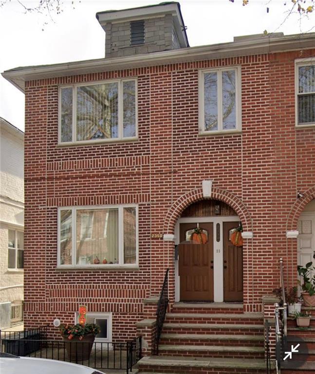 Primary Photo - 2350 63rd St
