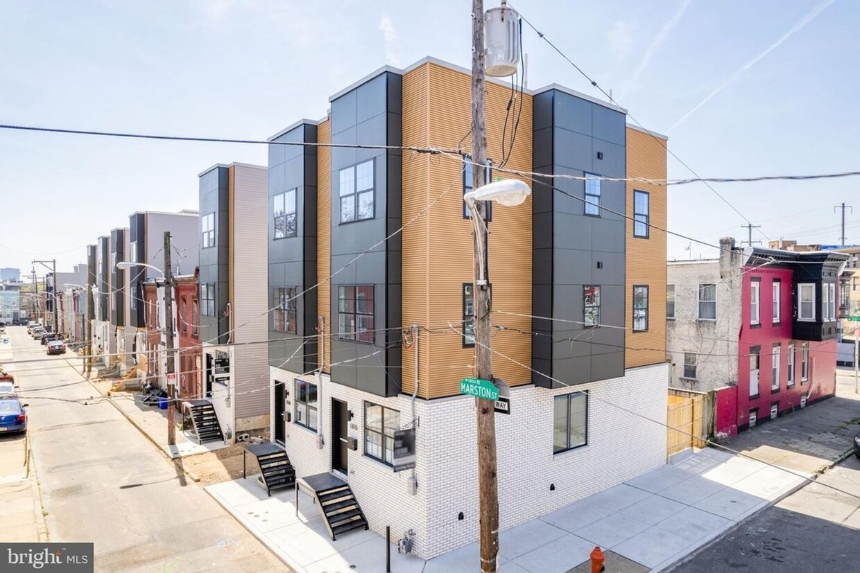 Primary Photo - 5 Bedroom Townhome in Philadelphia