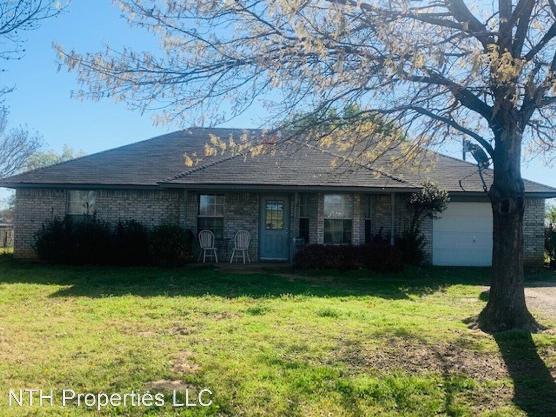 Primary Photo - 3 br, 2 bath House - 2466 Cottondale Road