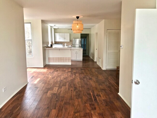 Foto del edificio - 2434 N Rockwell St