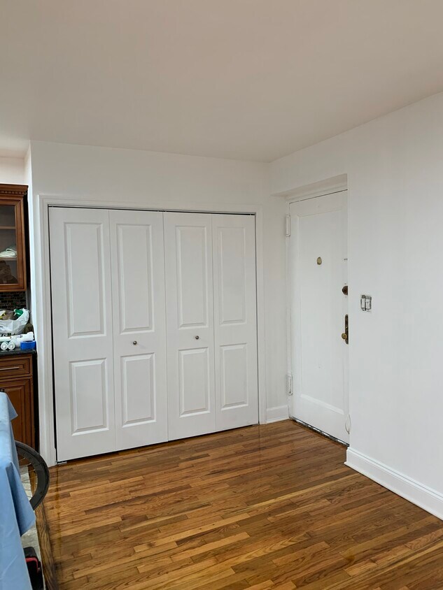 Entrance - 5205 39th Rd