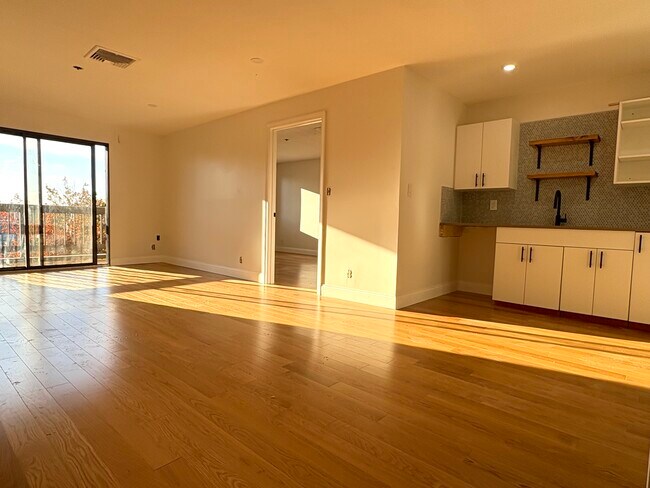 Foto del edificio - 24 Corey St