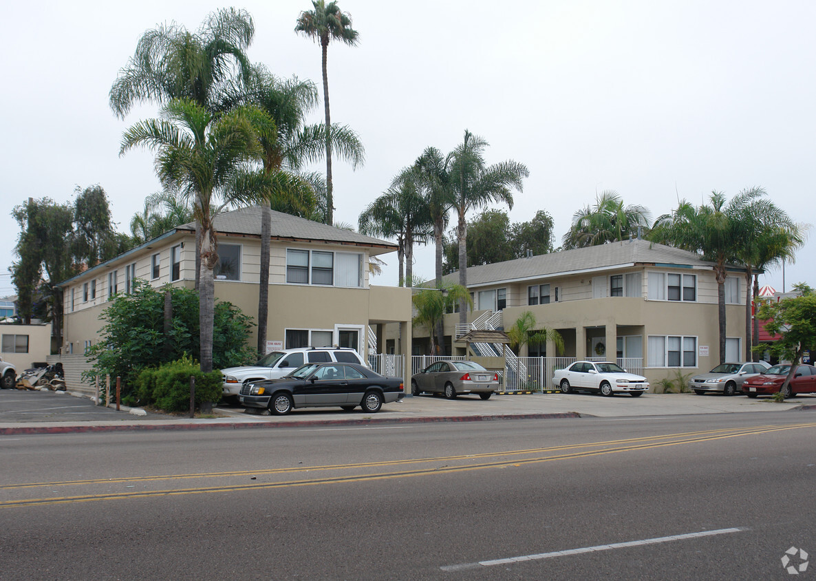 Building Photo - Loma Manor Apartments
