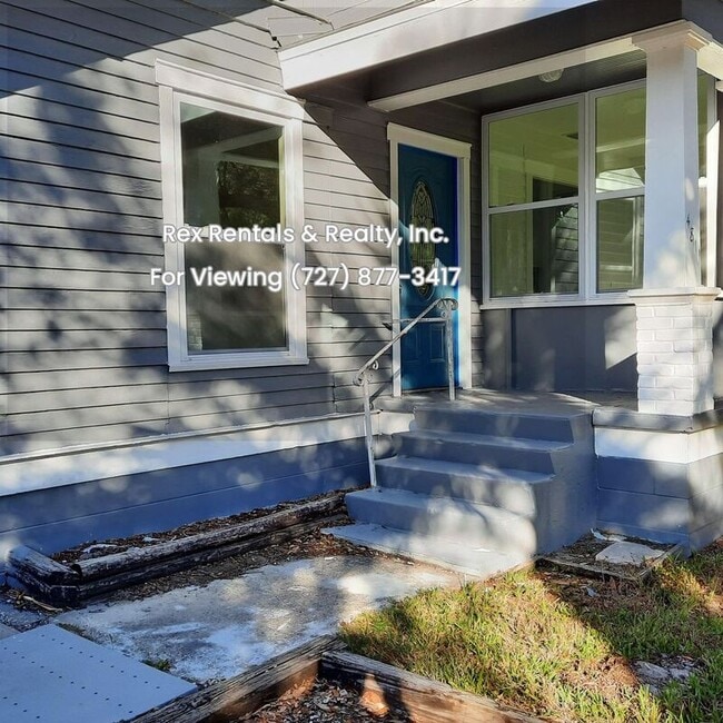 Building Photo - 4811 26th Ave S