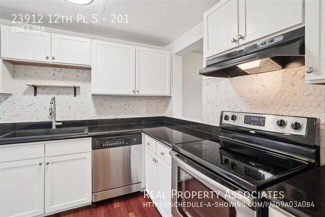 Foto del edificio - 23912 12th Pl S