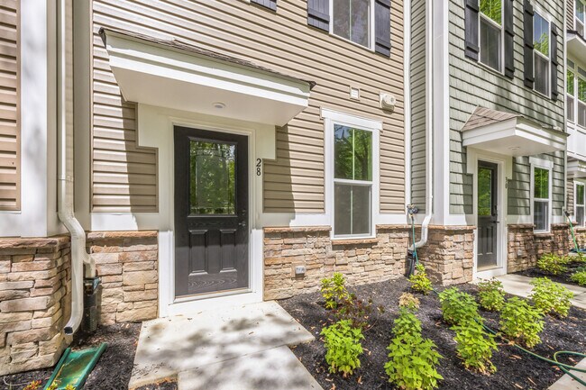 Photo - 28 Sidney Ln Townhome