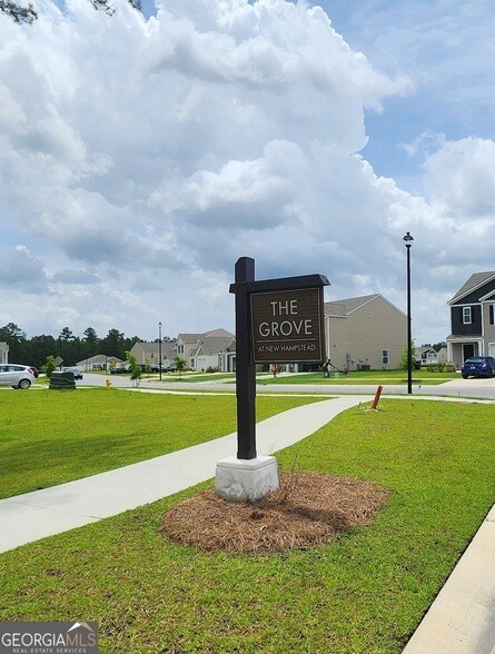 Foto del edificio - 214 Coneflower Rd