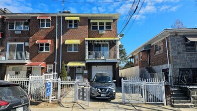 Building Photo - 3926 Seton Ave