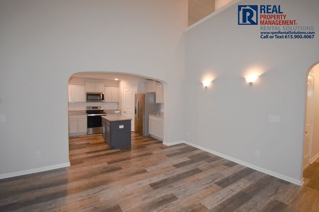 Building Photo - Gorgeous luxury 3BD/2.5BA M'boro townhome ...