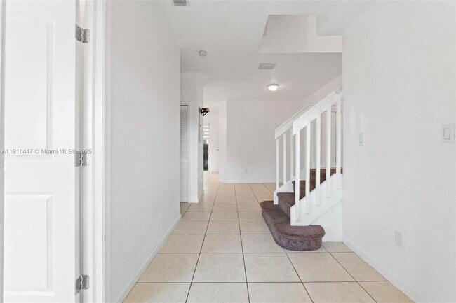 Foto del edificio - Southeast 26th Court, Homestead, FL 33035 - 4 BR 3 BA villa