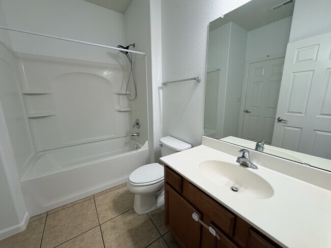 Building Photo - 4016 Loma Alta Ave NE