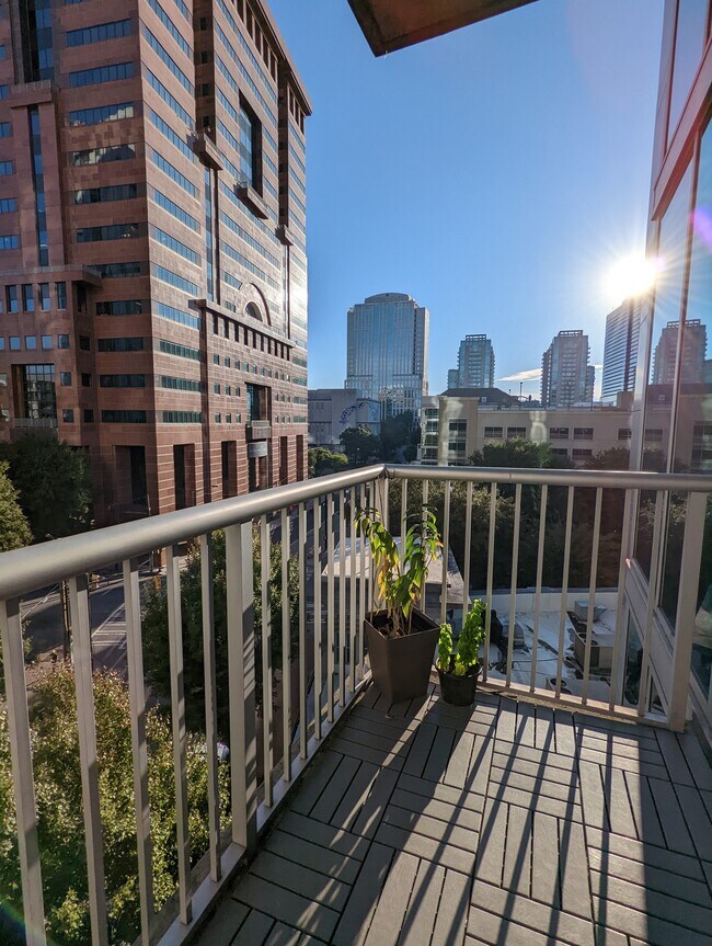 44 Peachtree Plz NW Unit 731, Atlanta, GA 30309 Condo for Rent in