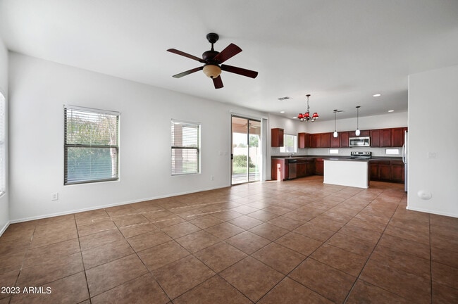 Building Photo - 21941 Creosote Ct