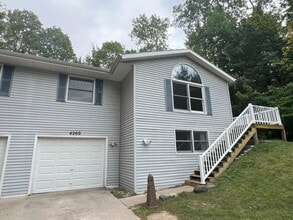 Building Photo - 4262 Eagle Crest Dr