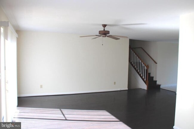 Foto del edificio - 8638 Chester Ct