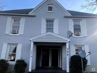 Building Photo - 706 Maple Ave
