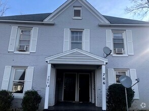 Building Photo - 706 Maple Ave