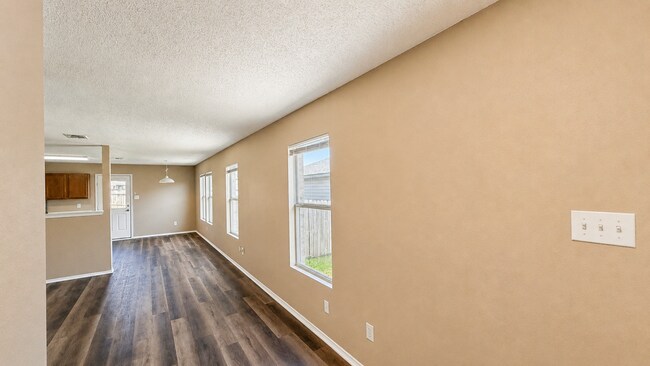 Building Photo - 5405 Shiver Rd
