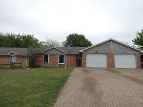 Building Photo - 325 Asbury Dr