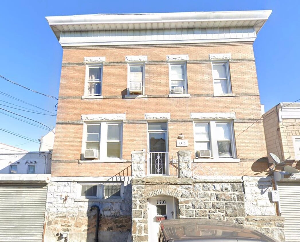 Primary Photo - 1310 14th St