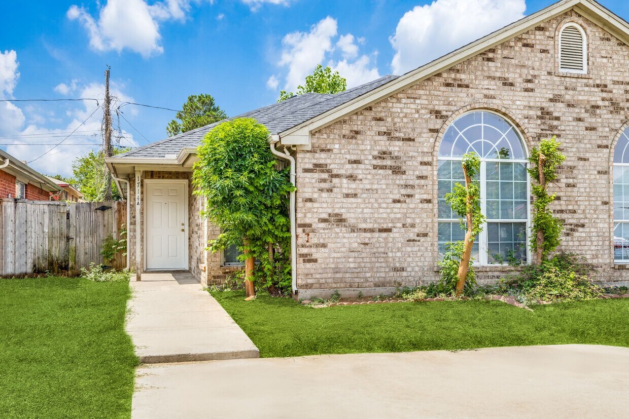 Photo - 1714 Tina Marie Rd.-A
