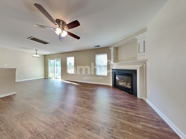 Building Photo - 5432 Wyalong Dr