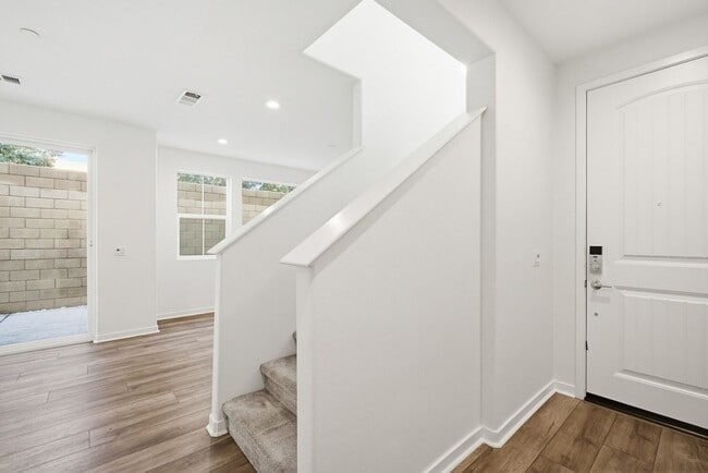 Building Photo - NEW LISTING 4 Bedroom, 3 Bathroom, 2 Garage Detached Condominium, with HVAC, Tankless Water Heate...