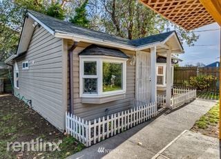 Foto del edificio - 1 br, 1 bath House - 411 NE 80th St Unit B