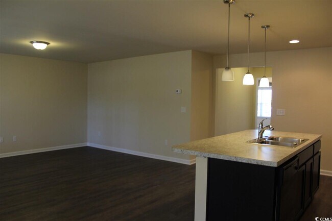 Building Photo - 1241 Midtown Village Dr