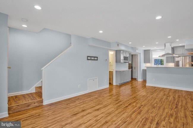 Building Photo - 3605 Edison St