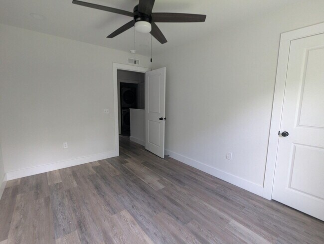 Foto del edificio - 339 N 3rd St