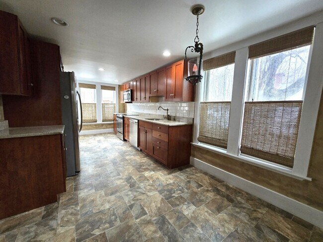 Foto del edificio - 303 Main St